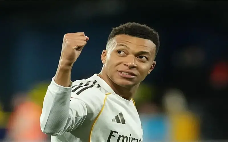 تصرفات كيليان مبابي تثير غضب واستياء جمهور ريال مدريد
